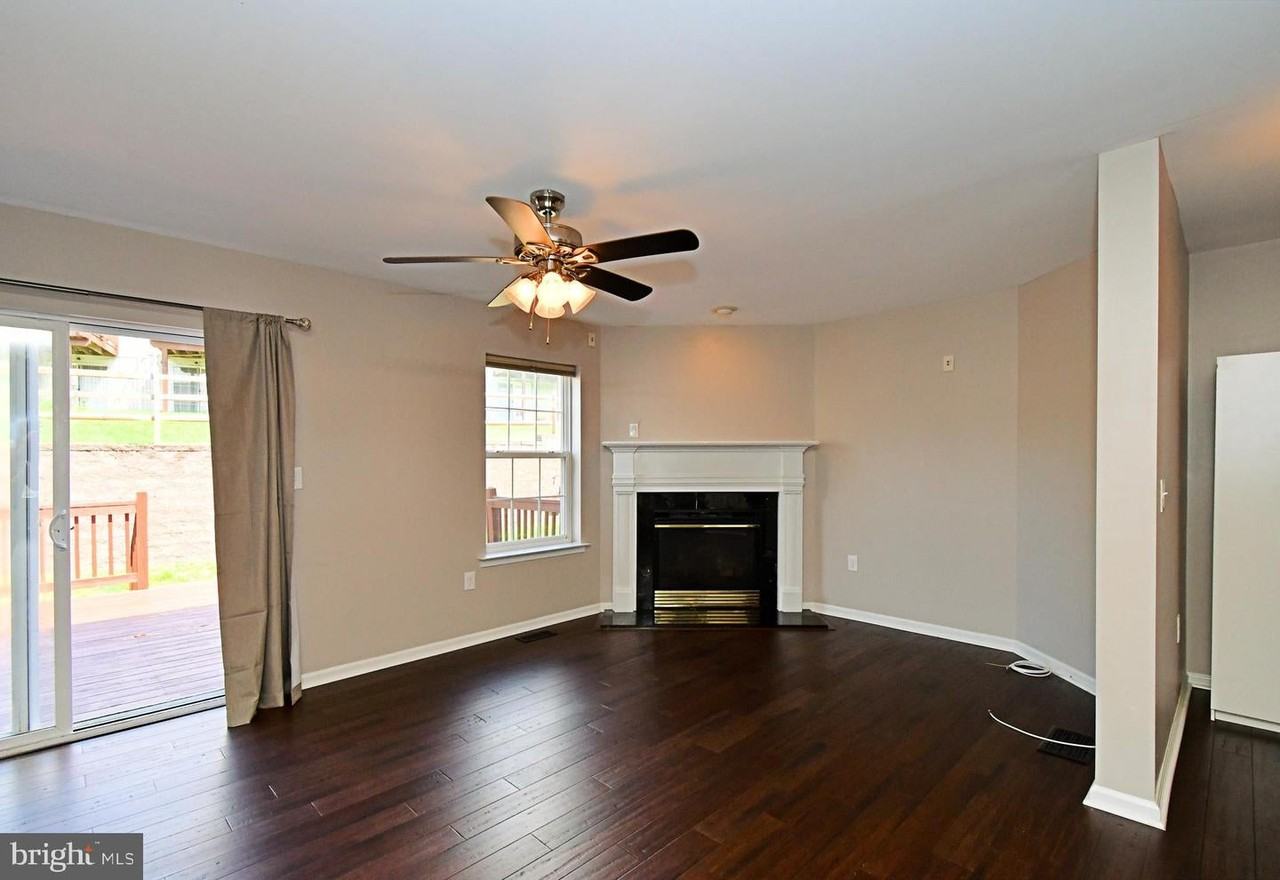 1055 Balley Drive - Photo 7 of 45