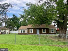 40 Monroe Dr - Photo 1 of 1