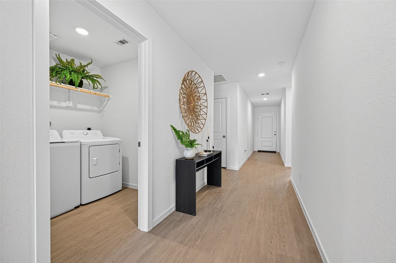 26826 Zebra Grass Dr - Photo 6 of 49