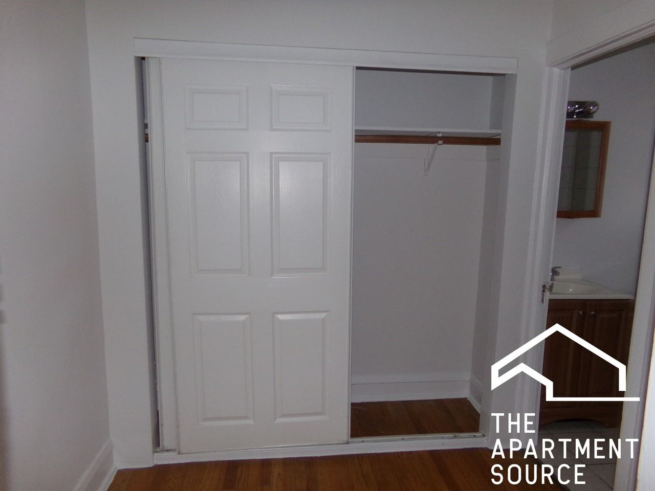 1619 W Morse Ave #104 - Photo 6 of 8