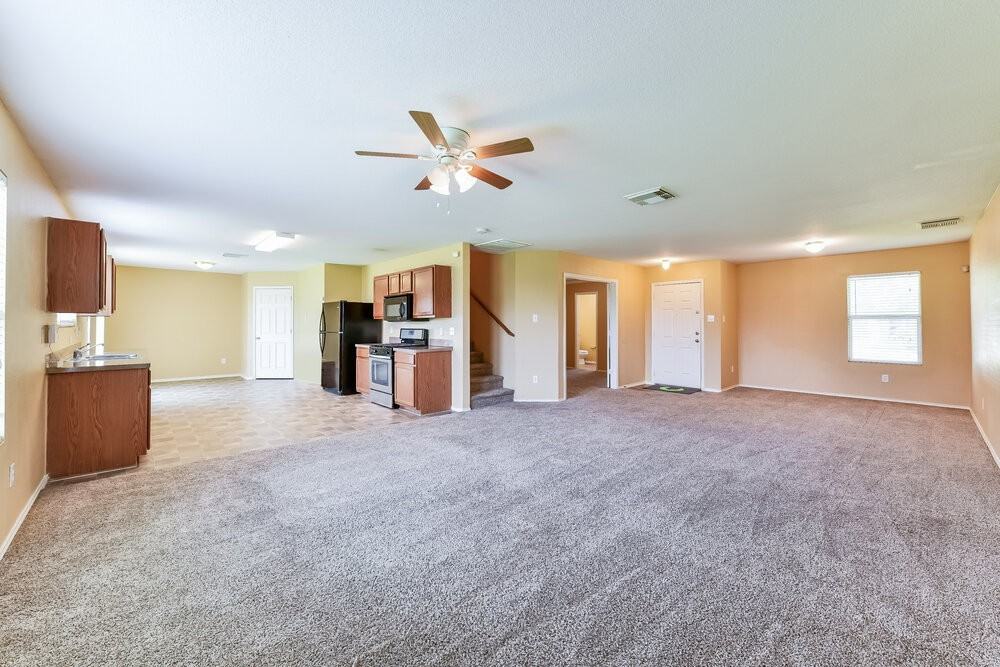 7906 Ashland Springs Ln - Photo 6 of 17