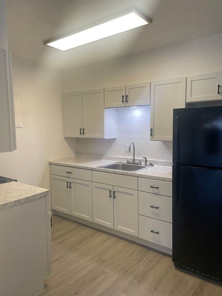 Cottage Point Apartments - Photo 6 of 50