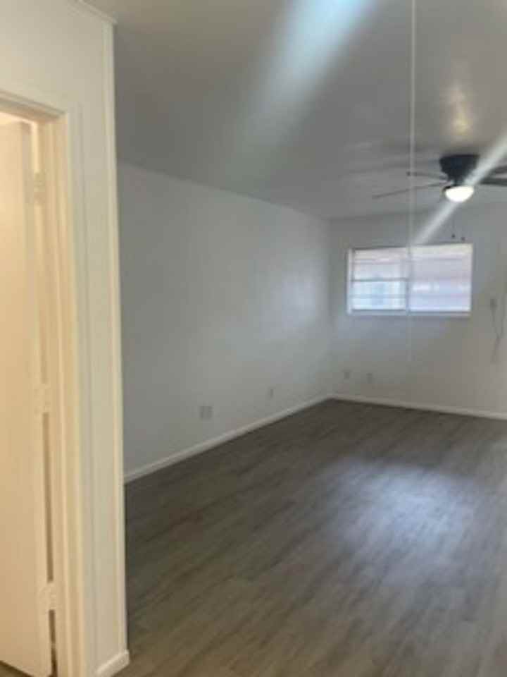 Cottage Point Apartments - Photo 7 of 50