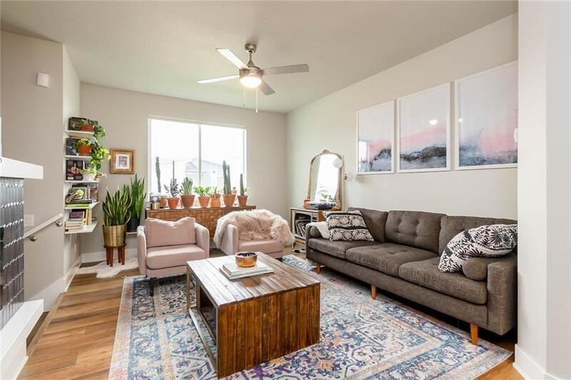 1421 Ne Little Beaver Dr - Photo 2 of 11