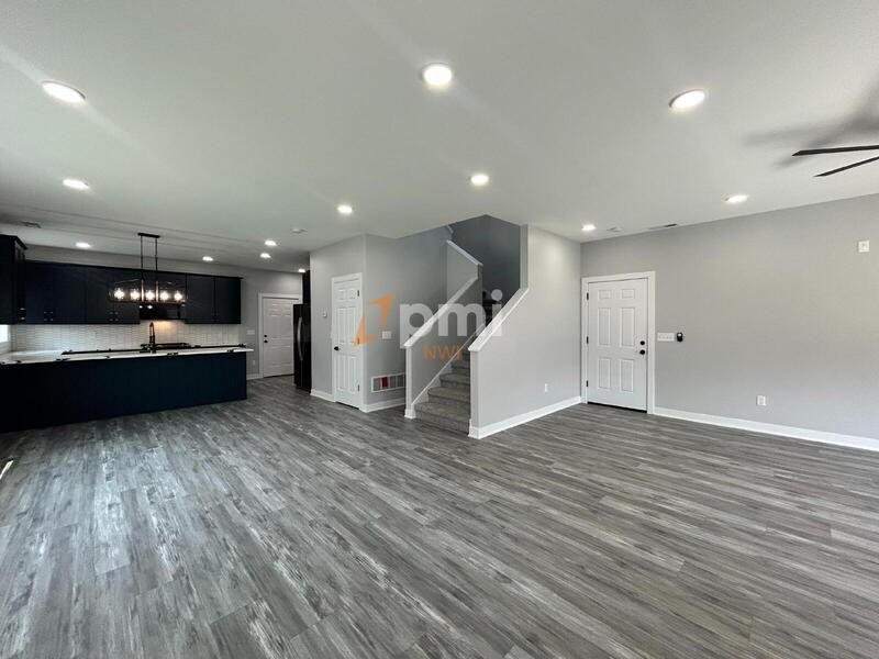 5212 Torrence Ave - Photo 3 of 29