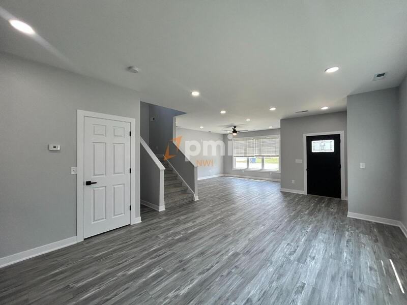 5212 Torrence Ave - Photo 6 of 29