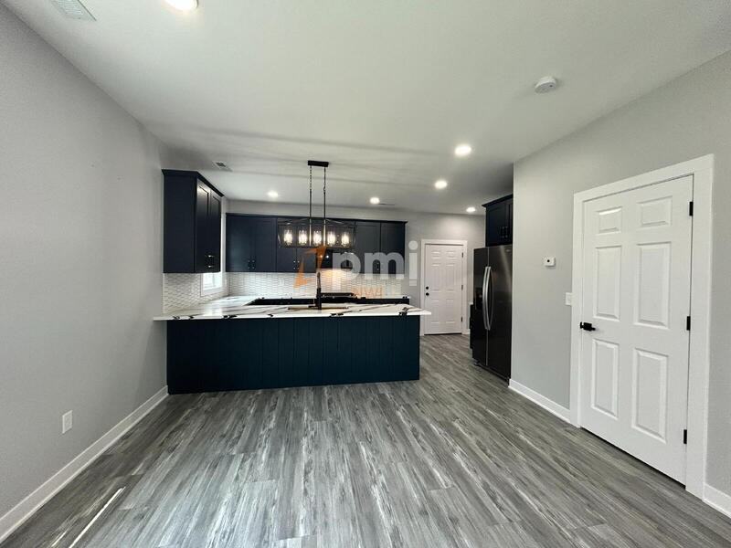 5212 Torrence Ave - Photo 7 of 29