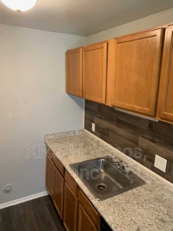 1209 Nelson Street #A - Photo 7 of 10