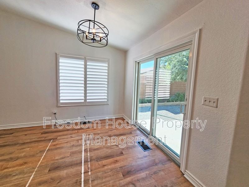 5945 E Badlands Ln - Photo 7 of 40