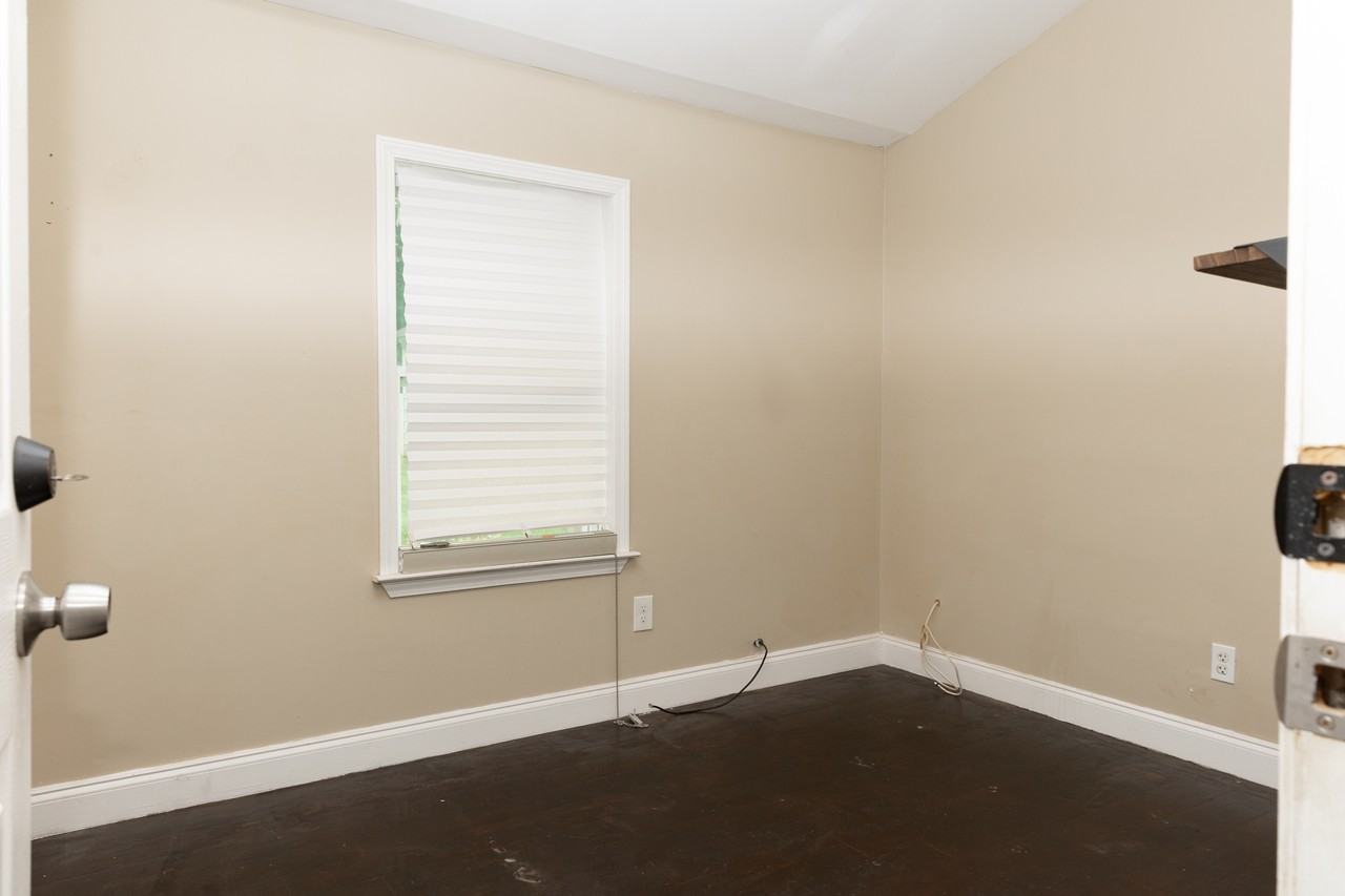 1594 Pates Creek Rd - Photo 3 of 45