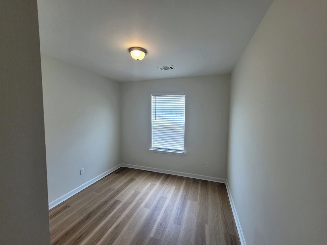 625 Chase Ln - Photo 3 of 40