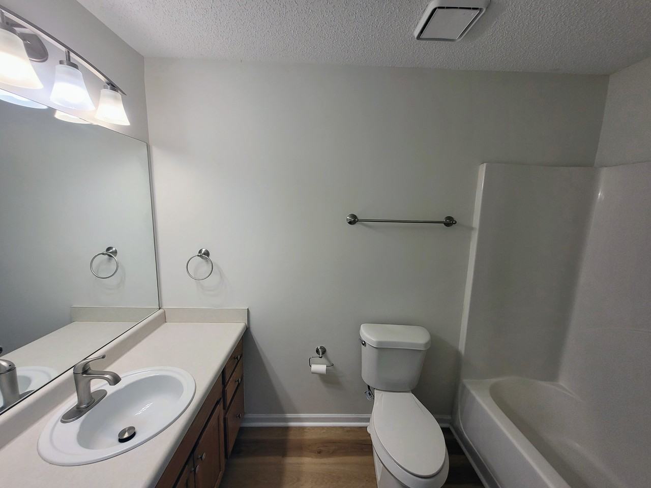 625 Chase Ln - Photo 4 of 40