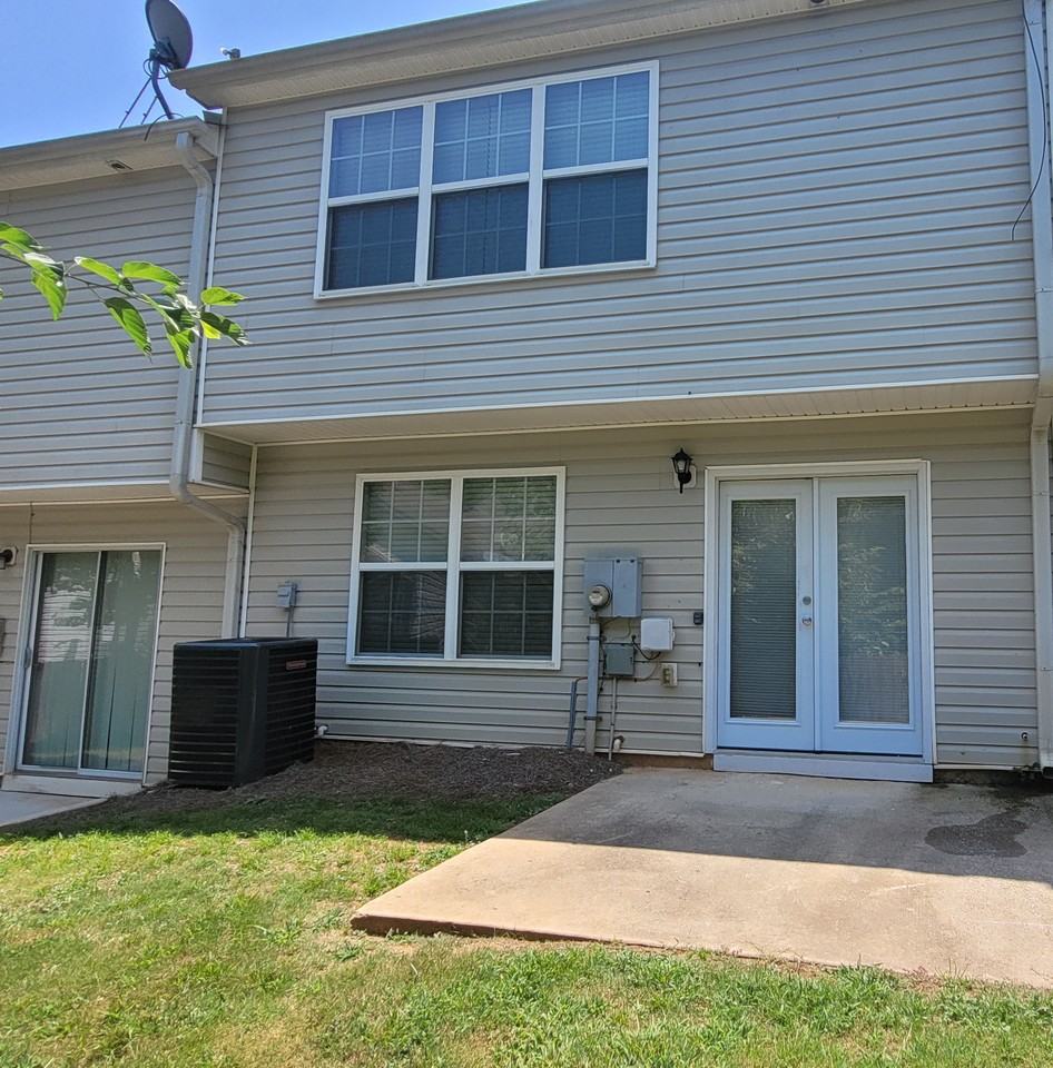625 Chase Ln - Photo 5 of 40