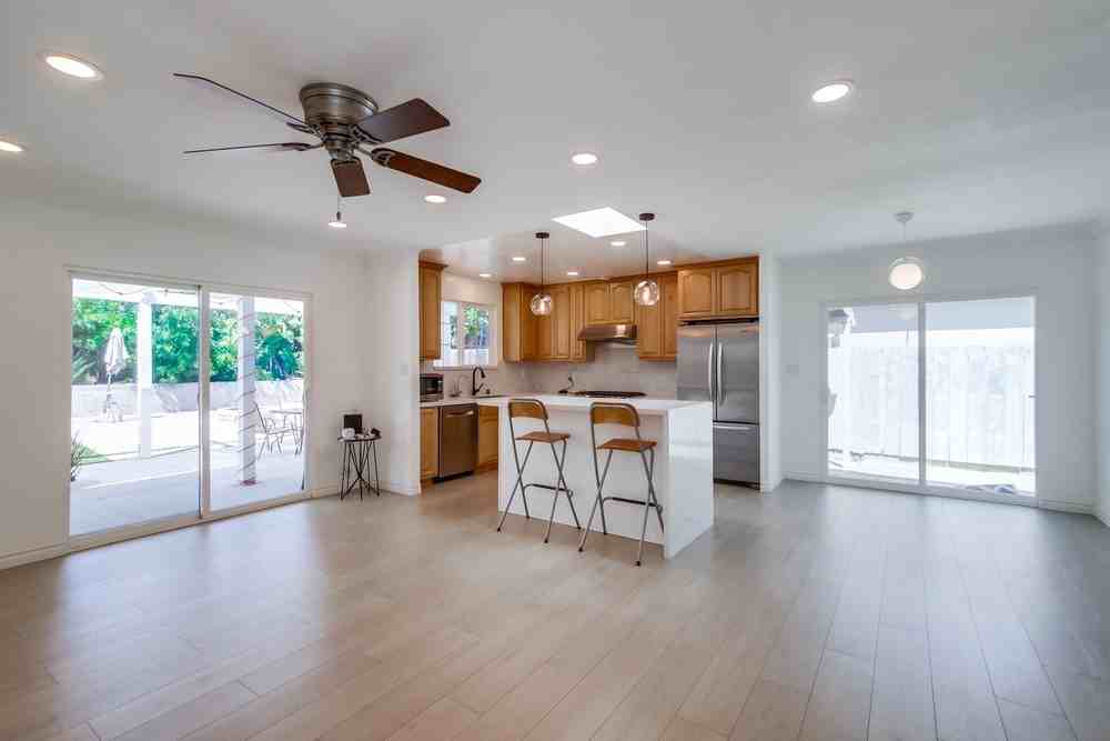 5068 Baxter St - Photo 3 of 41