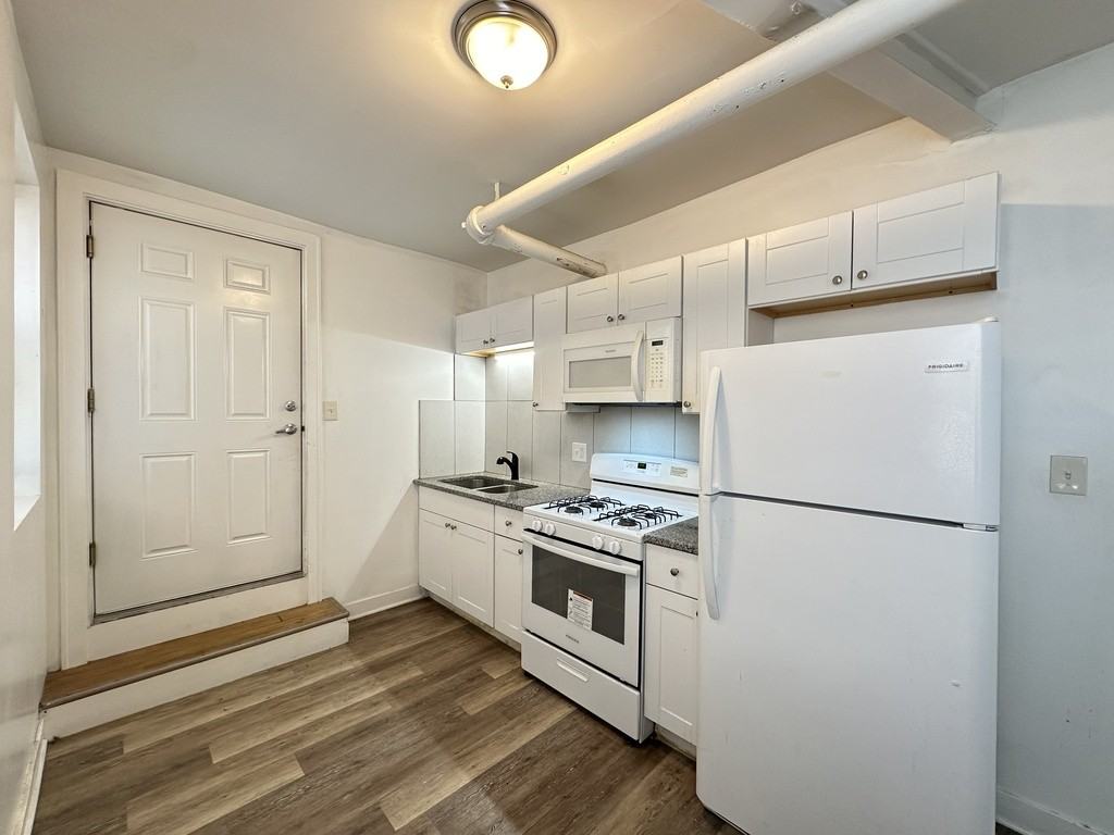 4824 W Addison St #GR - Photo 2 of 21