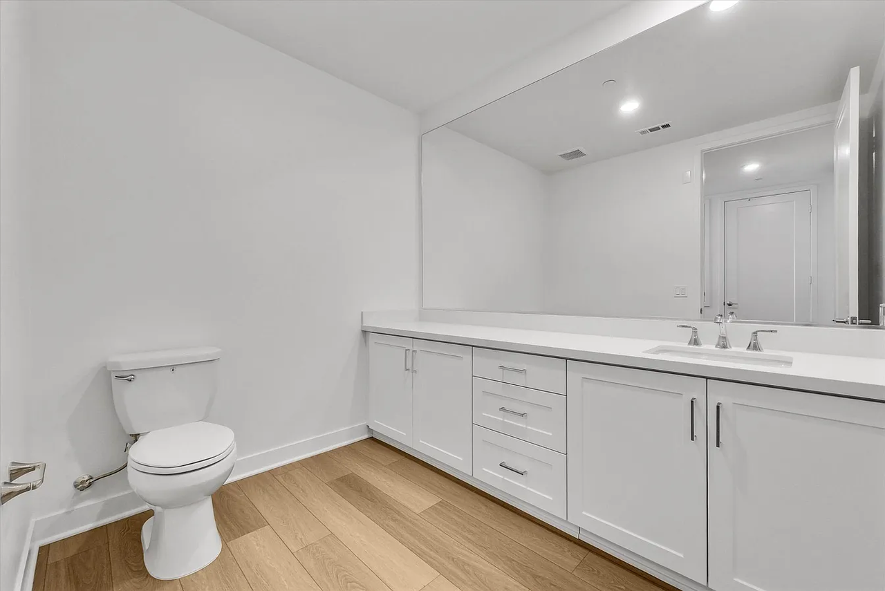 2209 Rivington - Photo 2 of 12