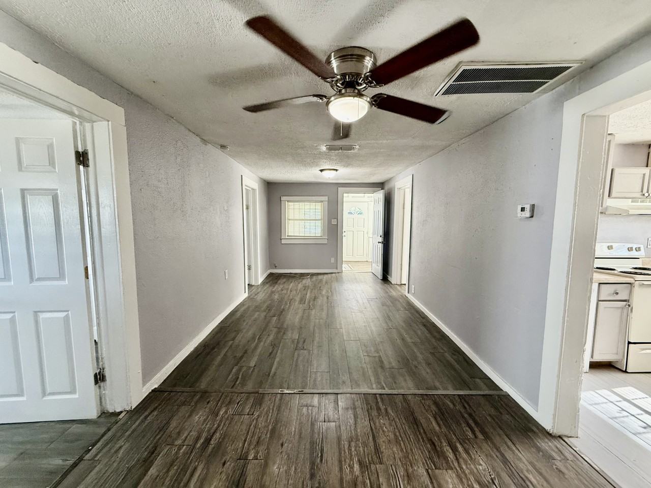 3505 E Shadowlawn Ave - Photo 4 of 13