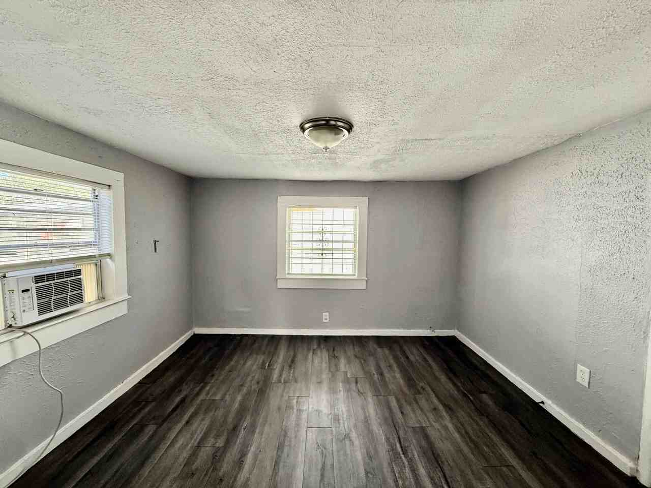 3505 E Shadowlawn Ave - Photo 7 of 13