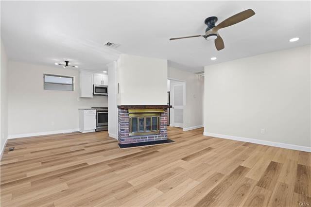 1631 Marshall St Sw - Photo 3 of 17