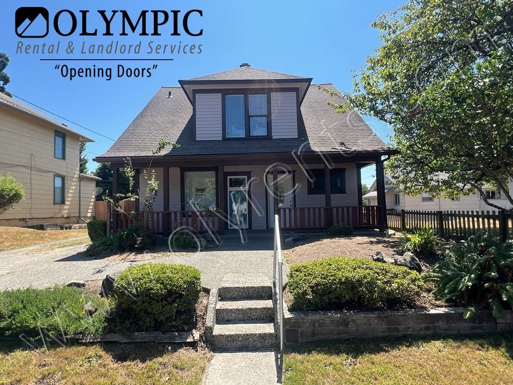 1009 State Ave Ne