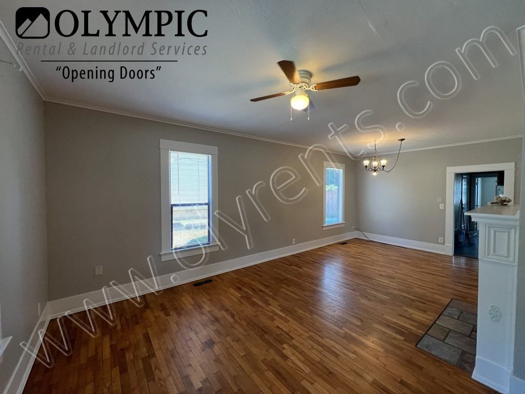 1009 State Ave Ne - Photo 5 of 26