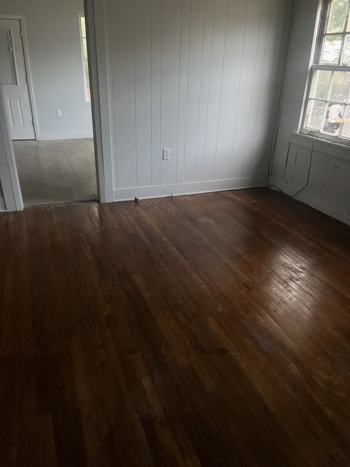 323 Lafayette St - Photo 3 of 5