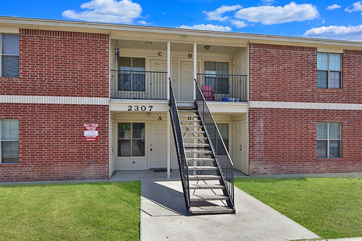 2307 Terrace Dr - Photo 3 of 13