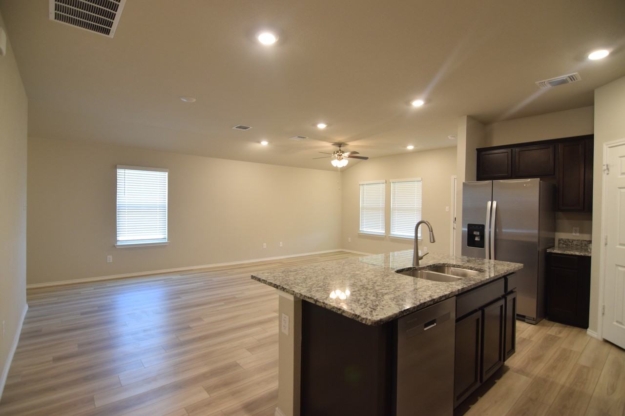 8514 Brahma Plains Rd - Photo 5 of 20
