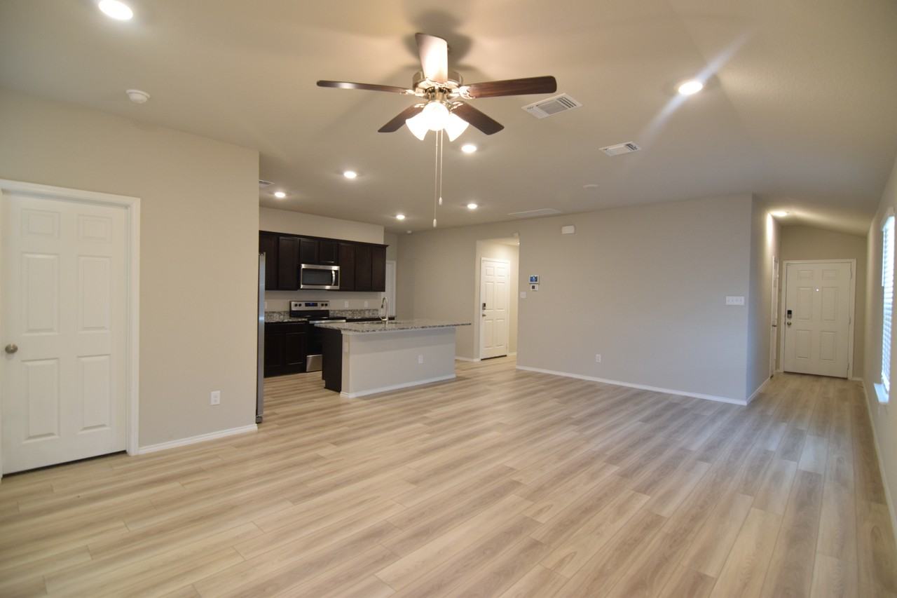 8514 Brahma Plains Rd - Photo 7 of 20