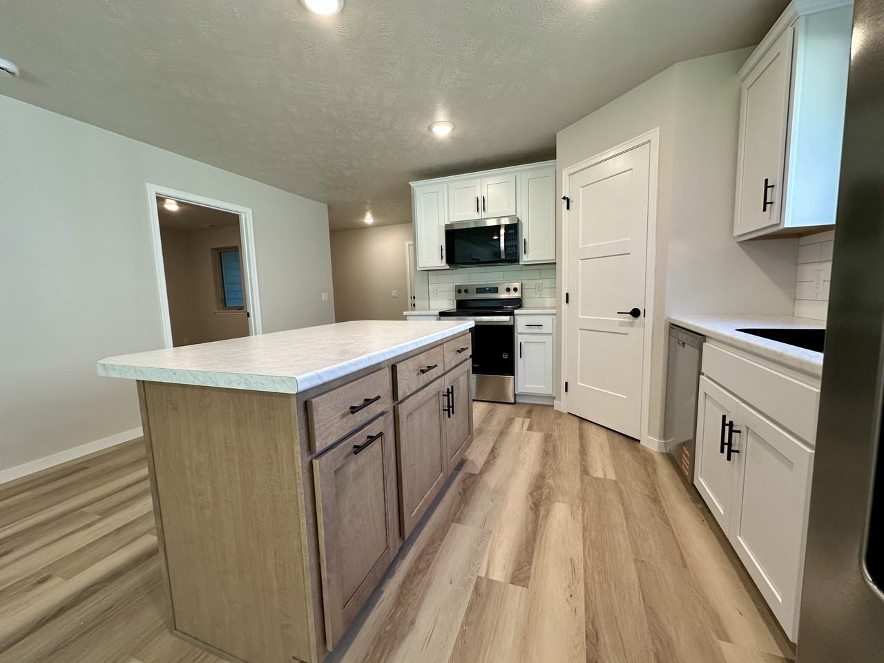 217 E Countryside Ave - Photo 5 of 28