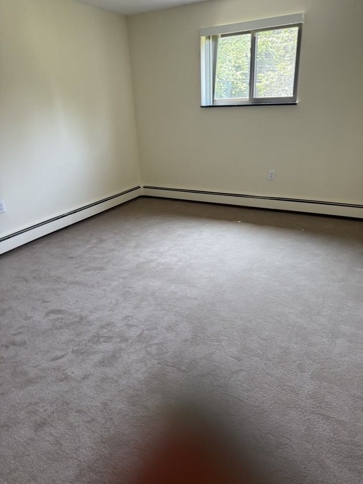 Main St #8 - Photo 5 of 6