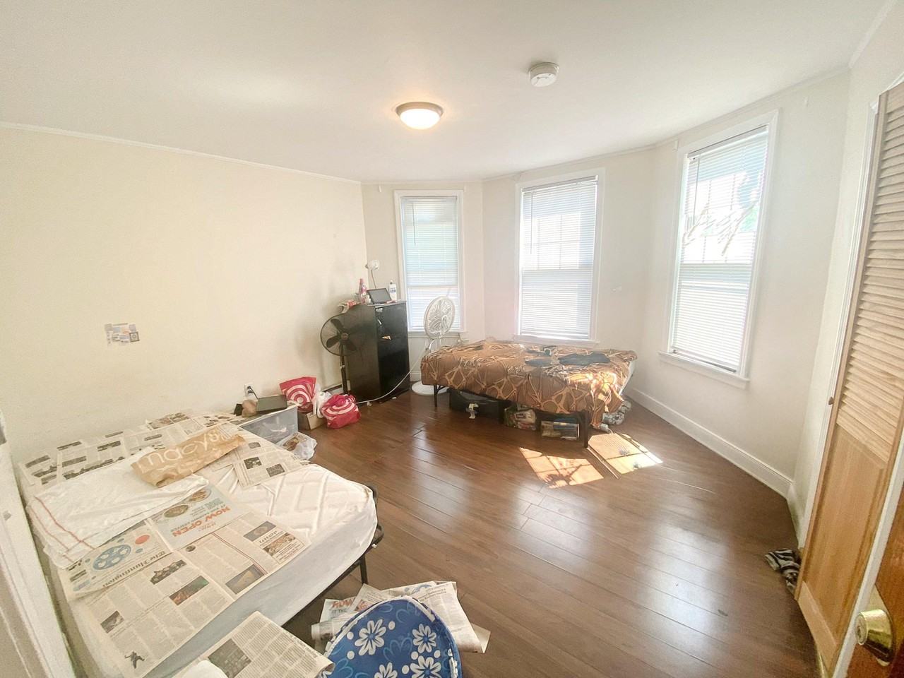 742 Parker St #3 - Photo 4 of 13