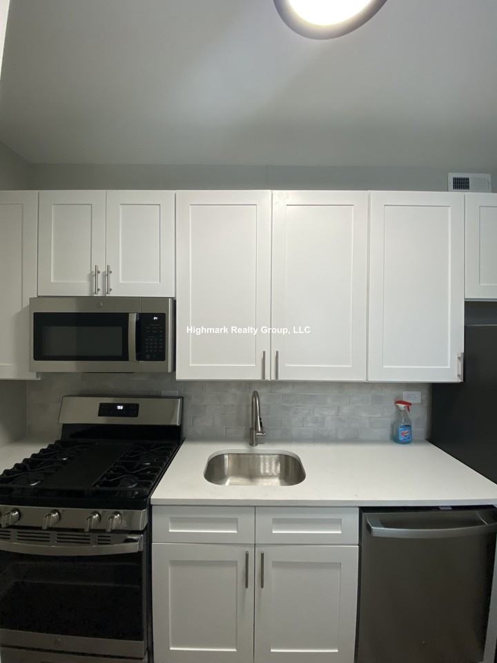 6517 N Newgard Ave #2BA - Photo 2 of 17