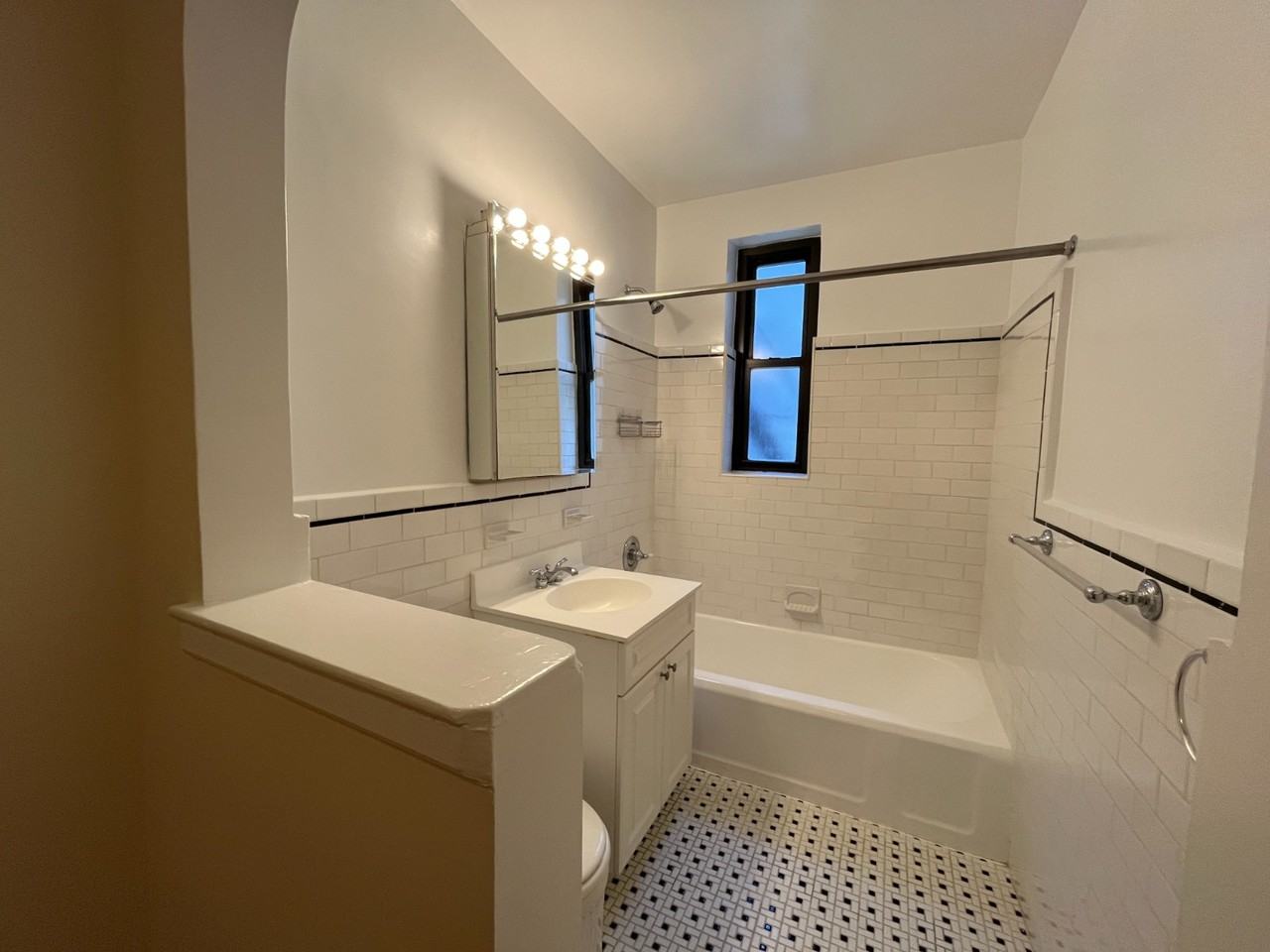 E 24th St #4F - Photo 6 of 6