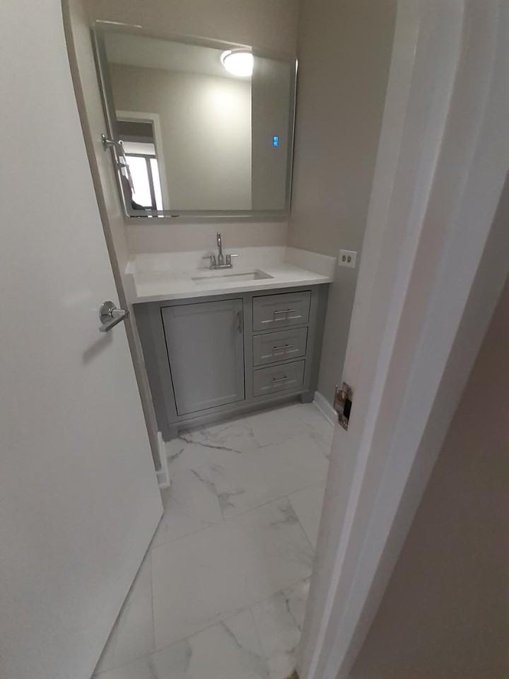 5100 N Marine Drive - Photo 7 of 10