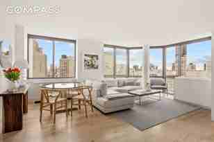 300 E 64th St Unit 9A  