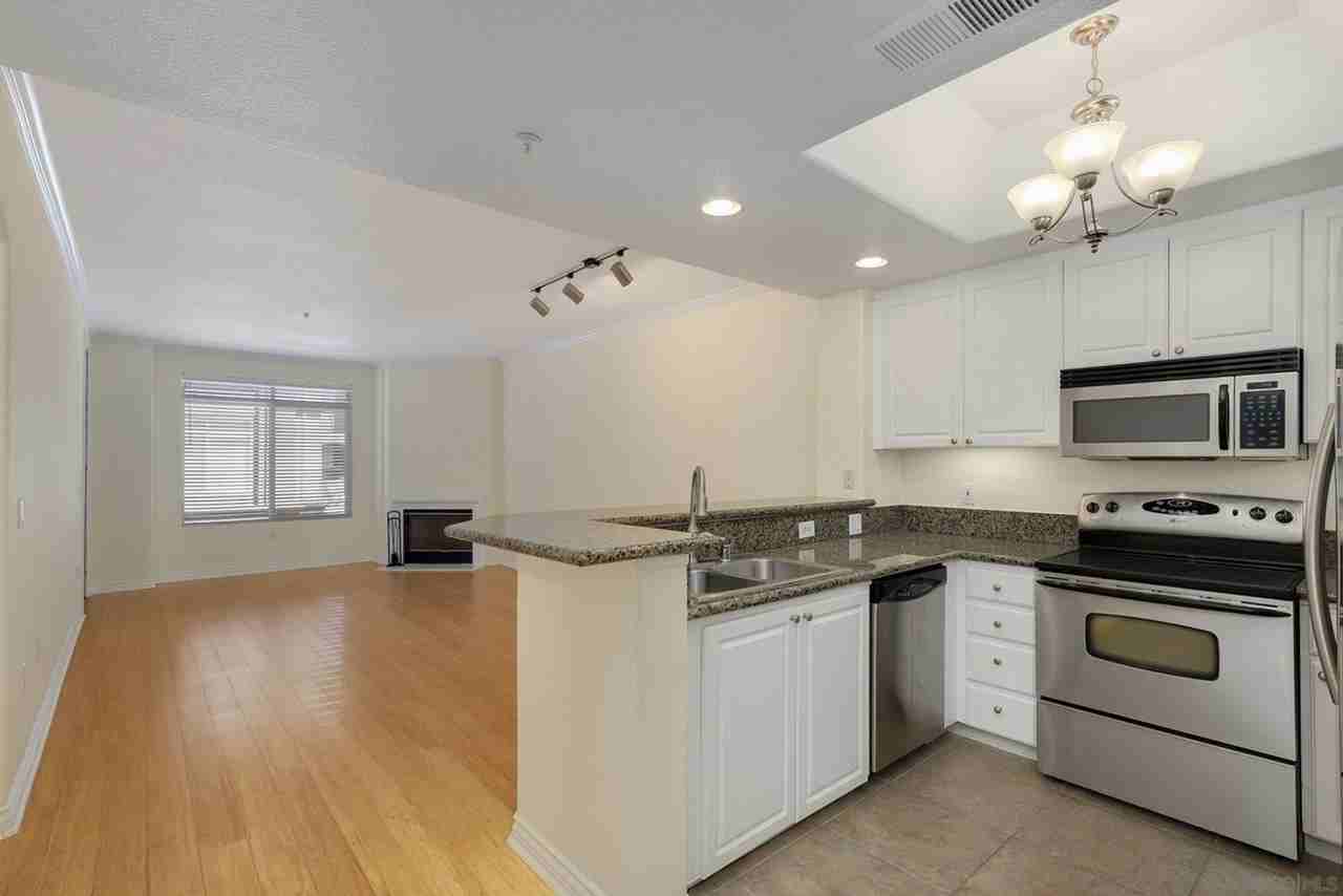 9253 Regents Rd #A302 - Photo 2 of 11