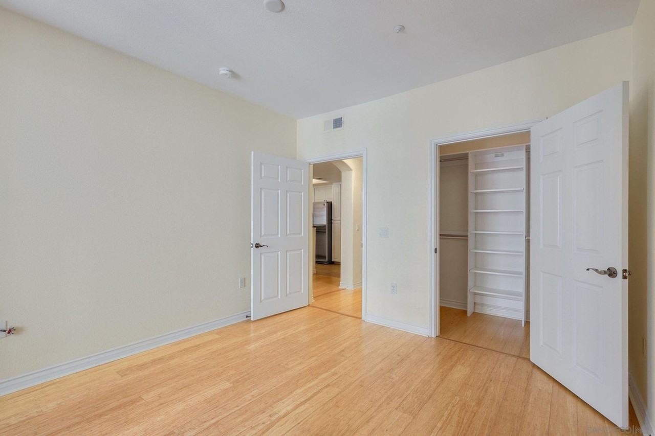 9253 Regents Rd #A302 - Photo 3 of 11