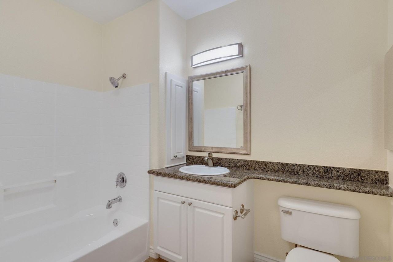 9253 Regents Rd #A302 - Photo 6 of 11