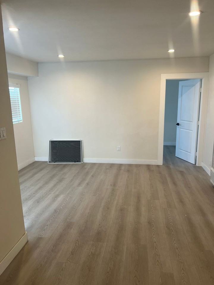 1311 W Martin Luther King Jr Blvd - Photo 4 of 12