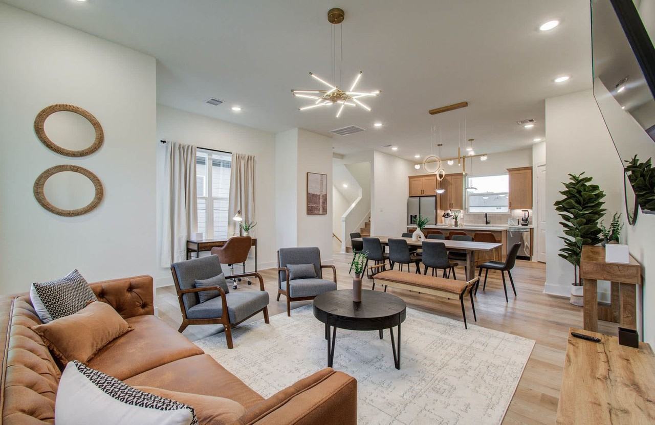 3311 Daphne St #1255369P - Photo 7 of 32