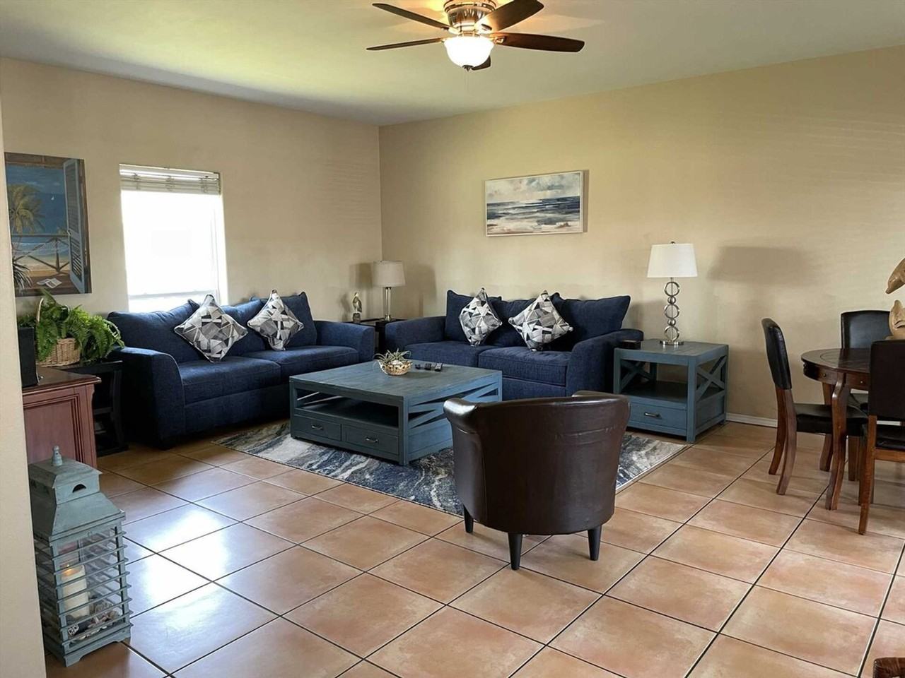 126 E Pike St #1255597P - Photo 2 of 29