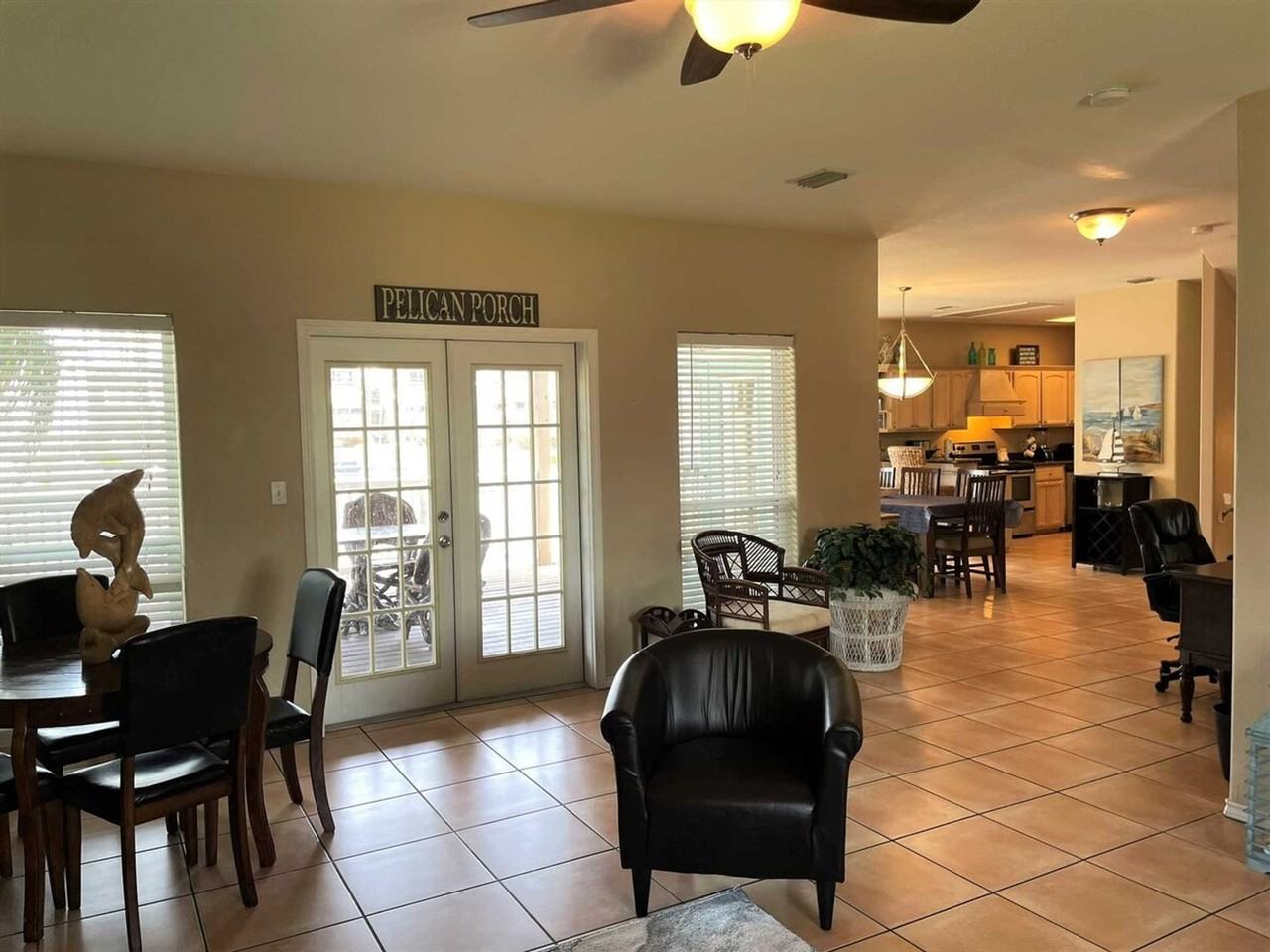 126 E Pike St #1255597P - Photo 3 of 29