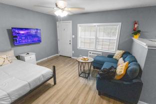 7813 Detroit St - Photo 1 of 1