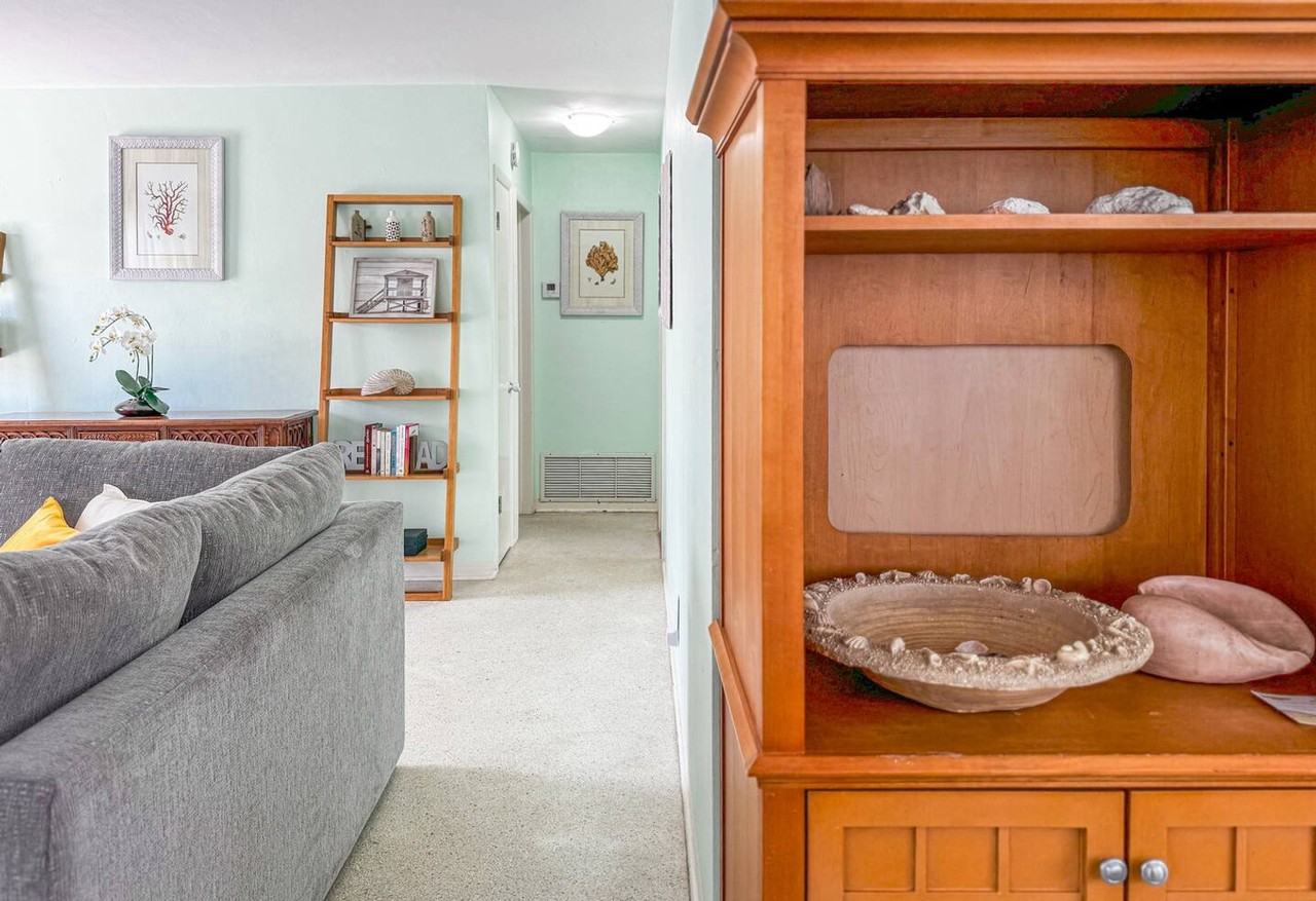 342 Walnut St #1258726P - Photo 3 of 25