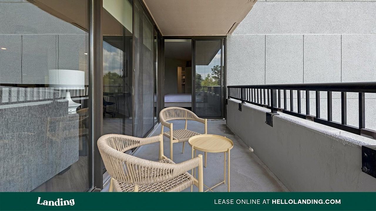 1550 Clarendon Blvd - Photo 6 of 50