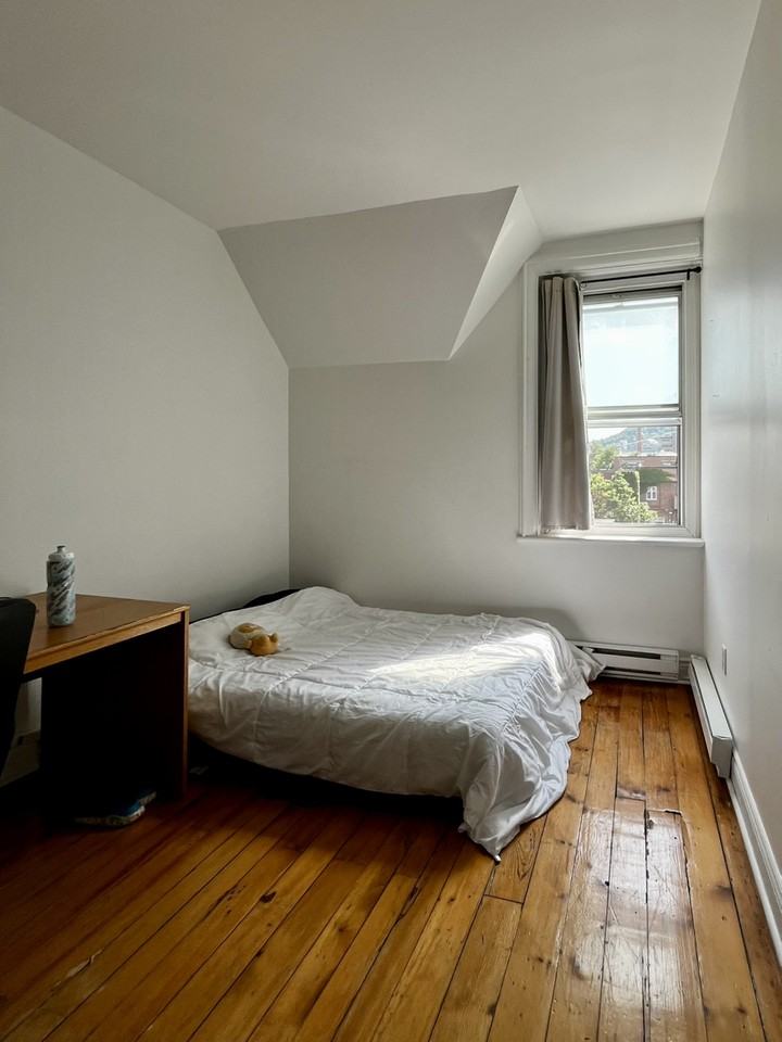 3819 Av Coloniale - Photo 5 of 11