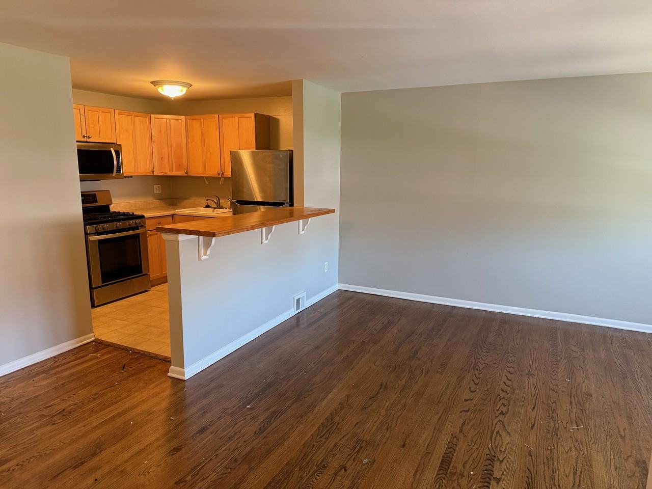 5405 Houghton Pl #2 - Photo 2 of 12
