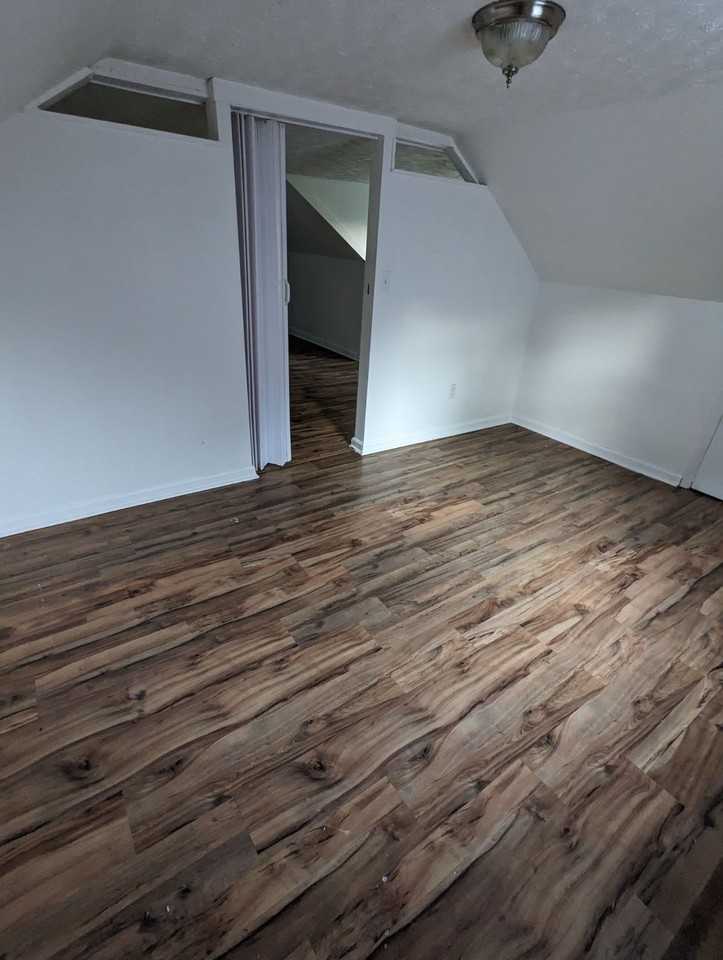 214C Jackson St - Photo 3 of 5