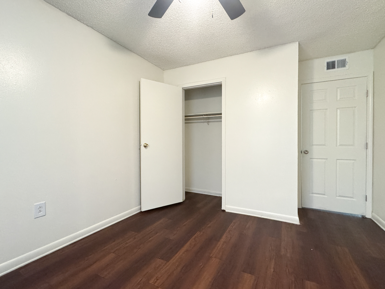 Come Home to Spanish Oaks - Photo 7 of 40